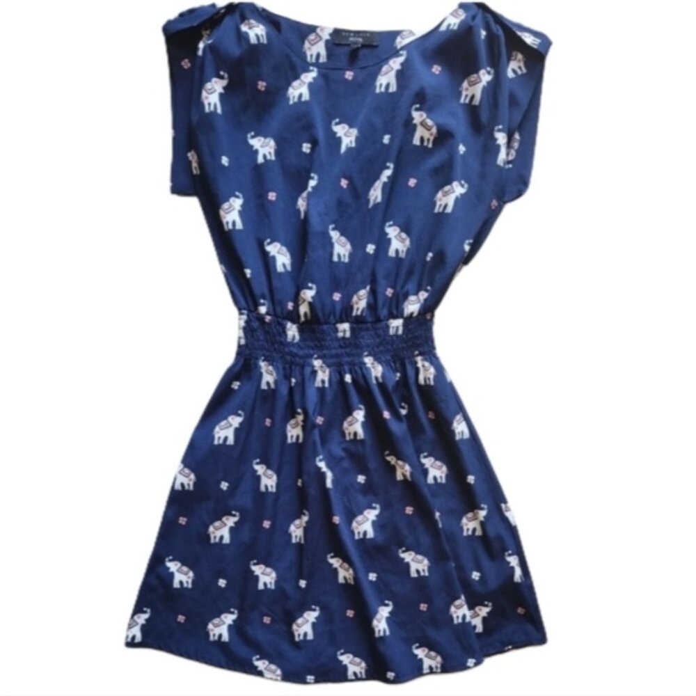 Elephant Lightweight Summer Dress Cinched Waist,‎ Euc